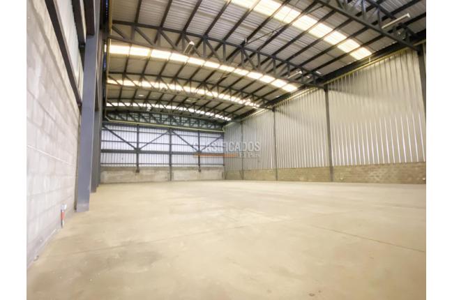 Locales y Bodegas, Alquiler, Yumbo - $15.500.000