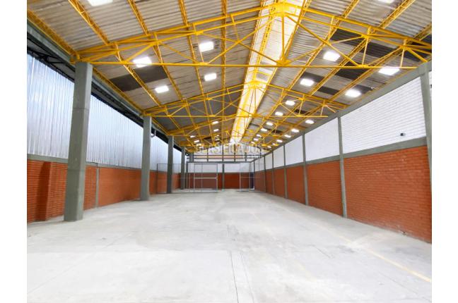 Locales y Bodegas, Alquiler, Yumbo - $18.800.000