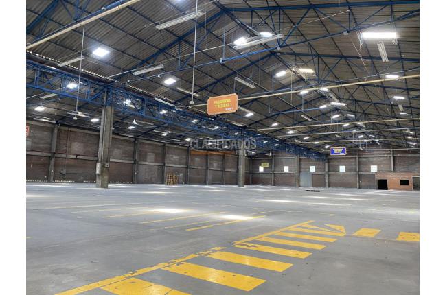 Locales y Bodegas, Alquiler en Yumbo