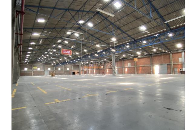 Locales y Bodegas, Alquiler, Yumbo - $64.000.000