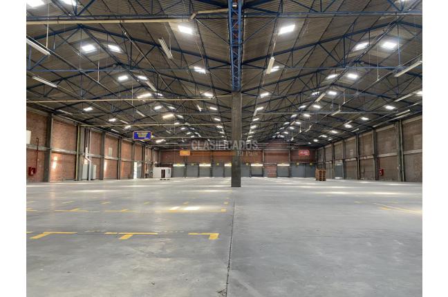 Locales y Bodegas, Alquiler en Yumbo