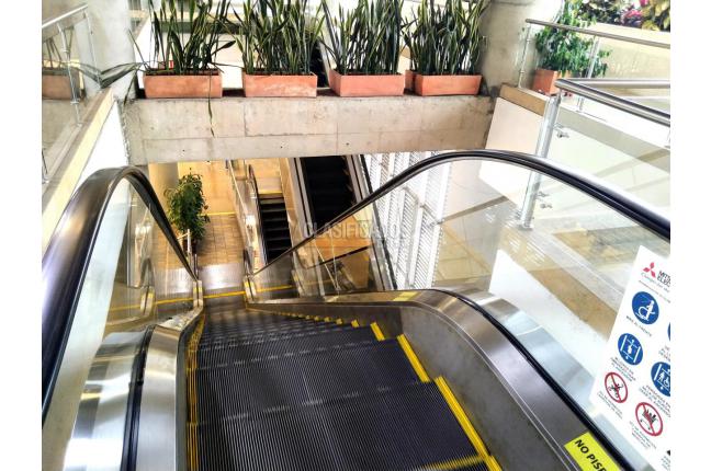 Oficinas y Consultorios, Venta, Multicentro - $1.150.000.000