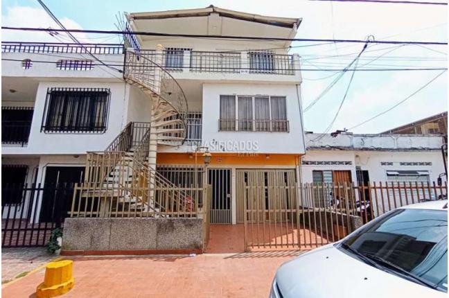 Apartamentos, Venta en El Jardín