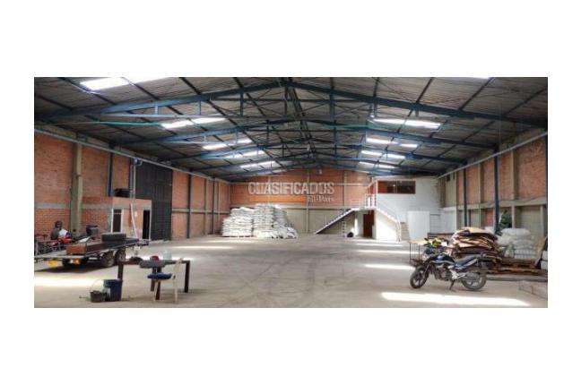 Locales y Bodegas, Alquiler en Yumbo