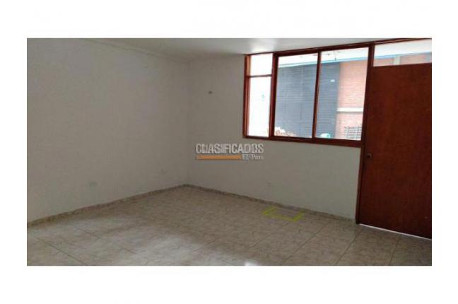 Locales y Bodegas, Alquiler, Yumbo - $10.000.000