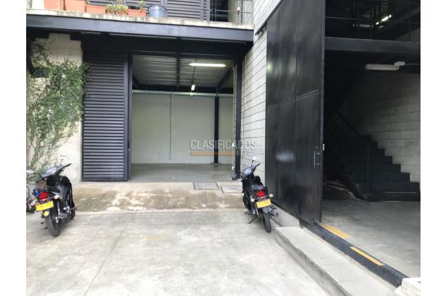 Locales y Bodegas, Alquiler, El Piloto - $5.600.000