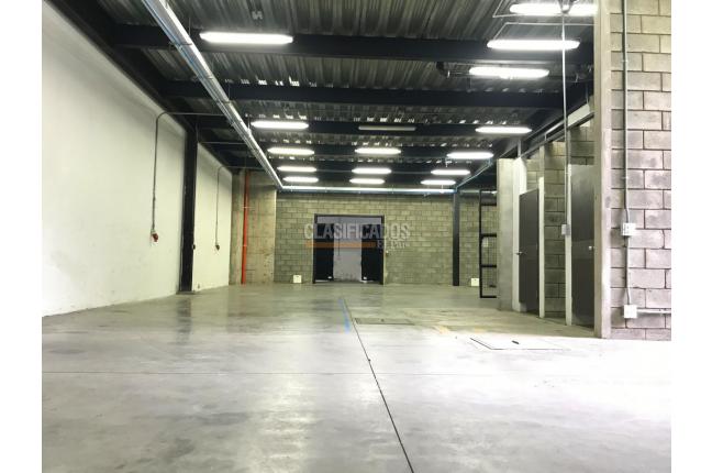 Locales y Bodegas, Alquiler en El Piloto