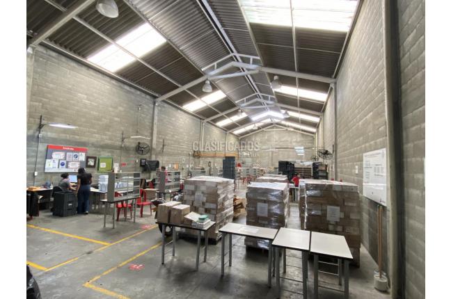 Locales y Bodegas, Alquiler, San Nicolás - $8.000.000