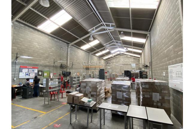 Locales y Bodegas, Alquiler, San Nicolás - $8.000.000