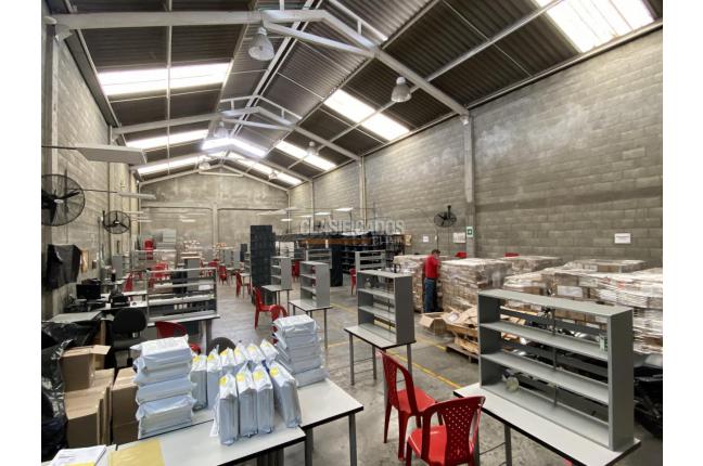 Locales y Bodegas, Alquiler, San Nicolás - $8.000.000