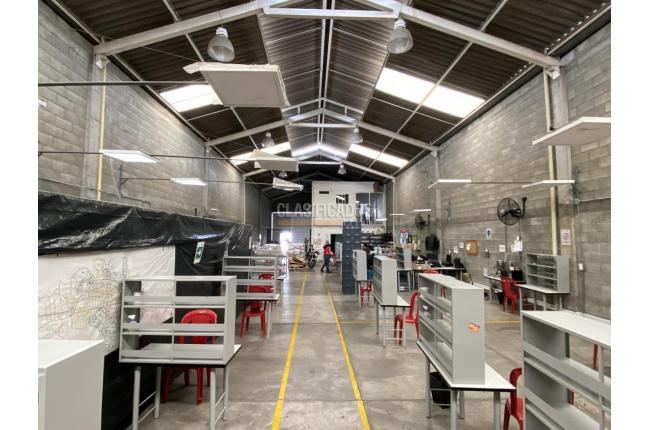 Locales y Bodegas, Alquiler, San Nicolás - $8.000.000