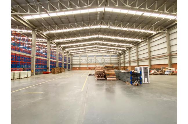 Locales y Bodegas, Alquiler en Yumbo