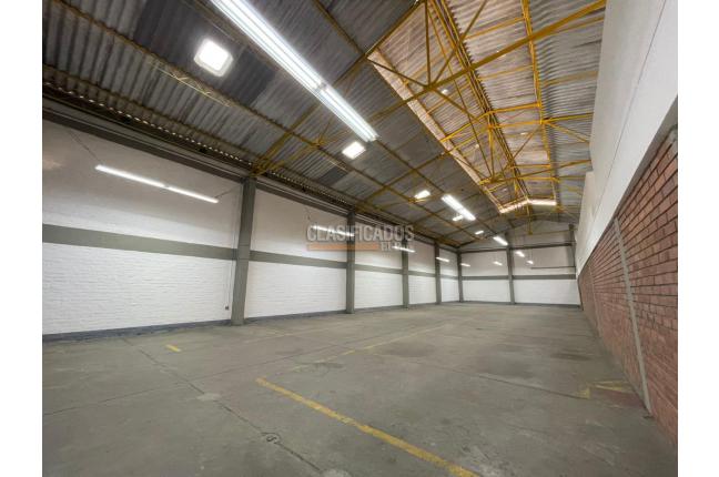 Locales y Bodegas, Alquiler en Acopi