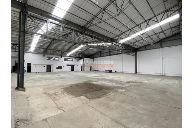 Locales y Bodegas, Alquiler en Yumbo