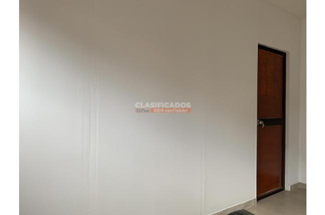 Apartaestudios, Alquiler, Champagñat - $750.000