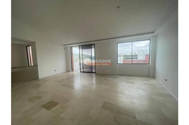 Apartamentos, Alquiler en Alto Arboleda