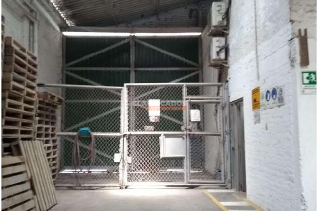 Locales y Bodegas, Alquiler en Yumbo