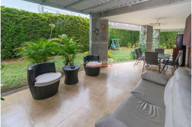 Casas, Venta, 3 de Julio - $1.150.000.000