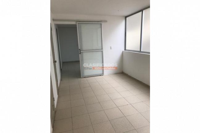 Oficinas y Consultorios, Venta, Versalles - $100.000.000