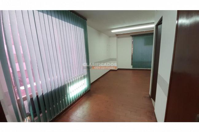 Oficinas y Consultorios, Venta en Centenario