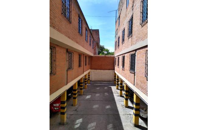 Apartaestudios, Alquiler, Primero de Mayo - $600.000