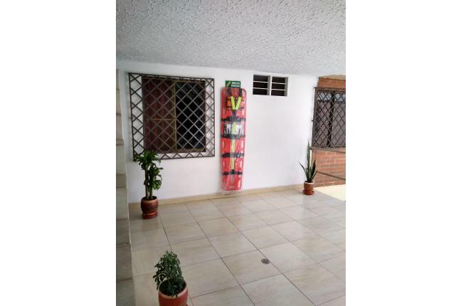 Apartaestudios, Alquiler, Primero de Mayo - $600.000