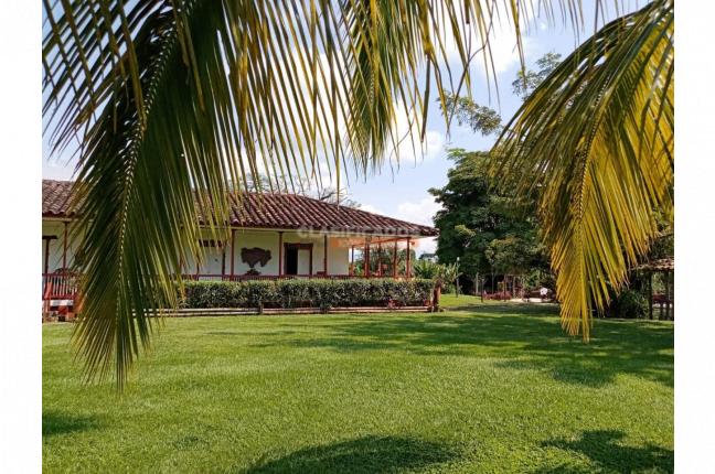 Fincas y Casas Campestres, Venta en Montenegro