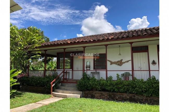 Fincas y Casas Campestres, Venta, Montenegro - $2.200.000.000