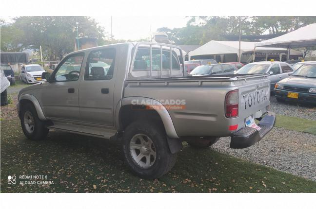 Toyota Hilux 2003