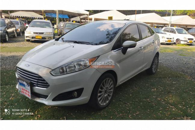 Ford Fiesta 2016 - $58.000.000