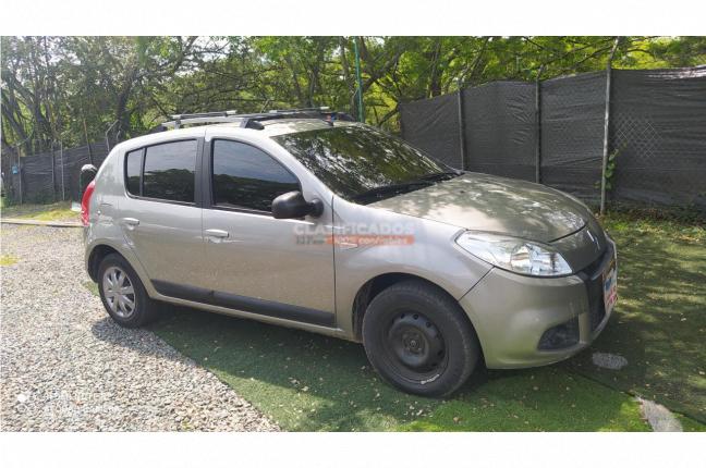 Renault Sandero 2015