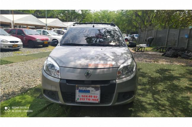 Renault Sandero 2015