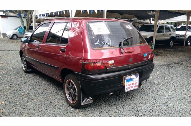 Renault Clio 1997 - $10.300.000