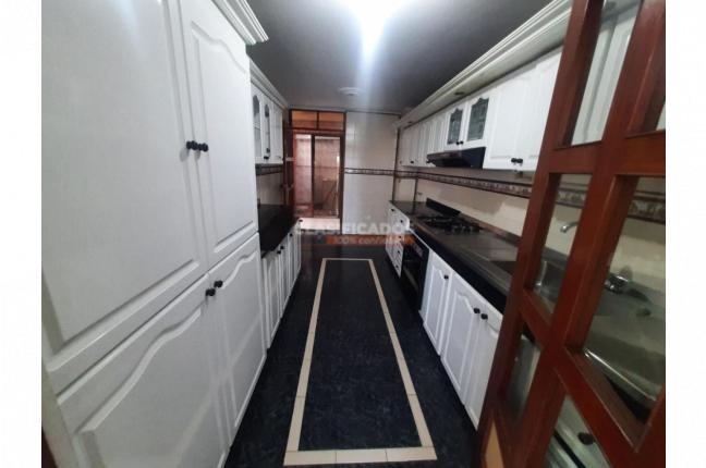 Apartamentos, Venta, Miraflores - $340.000.000