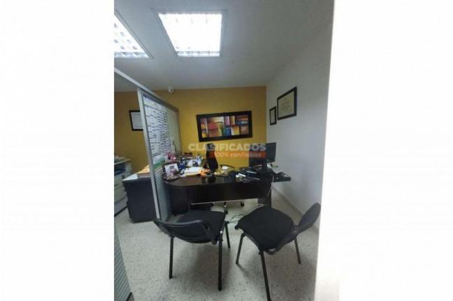 Oficinas y Consultorios, Alquiler, Centro Ccial Santiago - $1.950.000