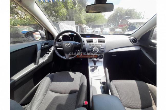 Mazda 3 2011