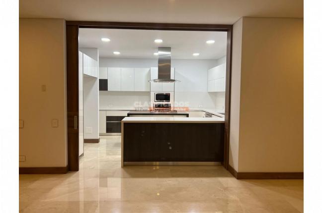 Apartamentos, Venta en Pance