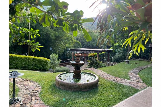 Casas, Venta, Altos Menga - $3.500.000.000