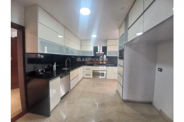 Apartamentos, Venta, Aguacatal - $1.600.000.000