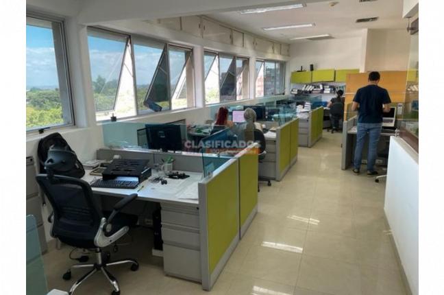 Oficinas y Consultorios, Venta en Centro Ccial. Unicentro