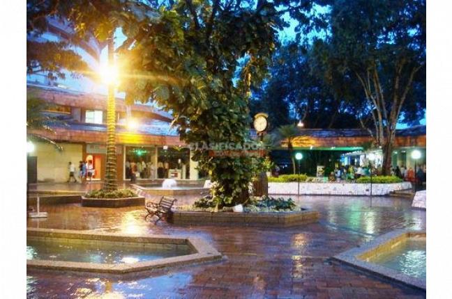 Oficinas y Consultorios, Venta, Centro Ccial. Unicentro - $1.300.000.000