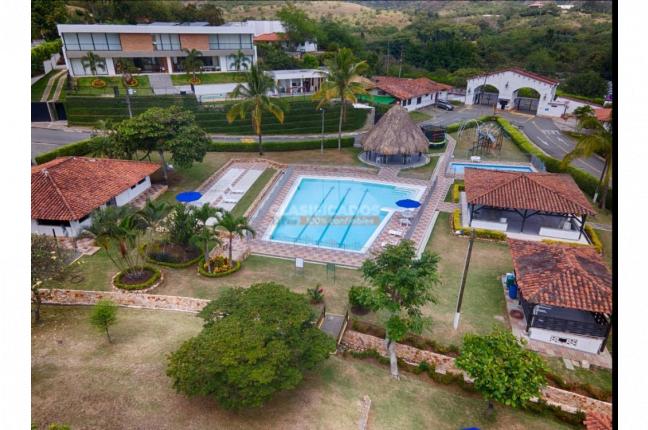 Fincas y Casas Campestres, Venta en Yumbo