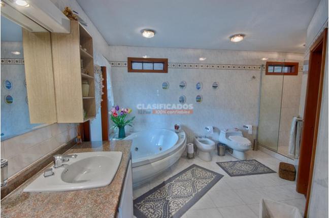 Fincas y Casas Campestres, Venta, Yumbo - $2.100.000.000