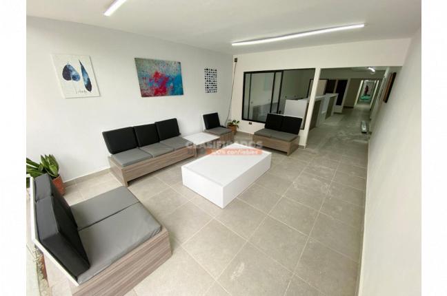 Casas, Alquiler, Versalles - $24.000.000