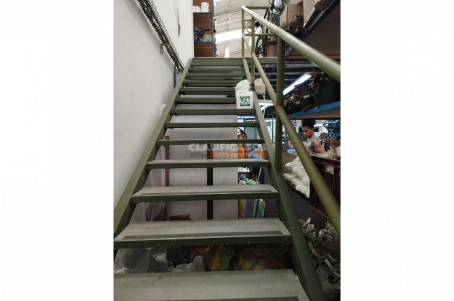 Locales y Bodegas, Alquiler, Bretaña - $6.500.000