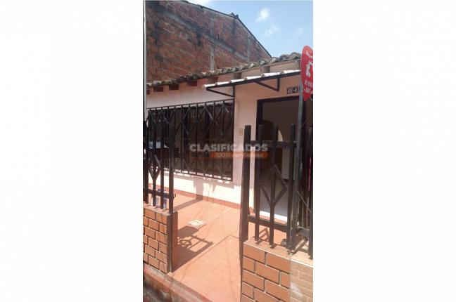 Casas, Alquiler, Ciudad Córdoba - $850.000