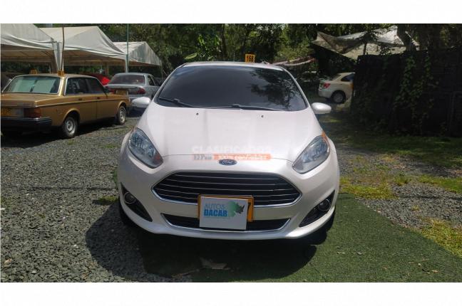 Ford Fiesta 2017 - $52.000.000