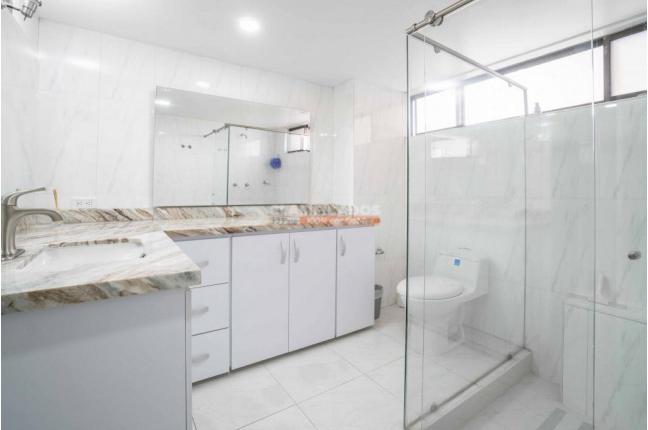 Apartamentos, Venta, Versalles - $700.000.000