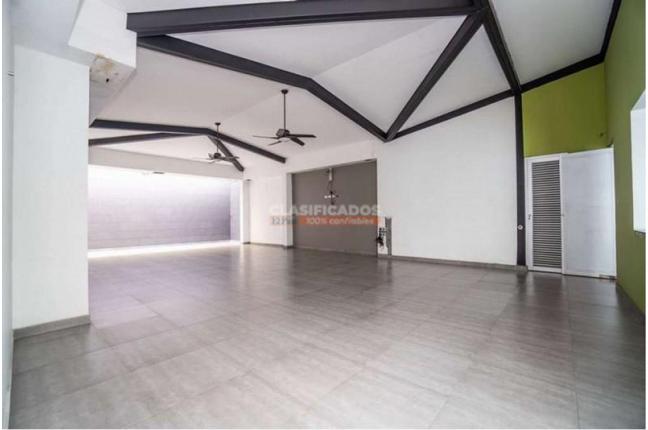 Edificios, Alquiler, El Templete - $106.000.000