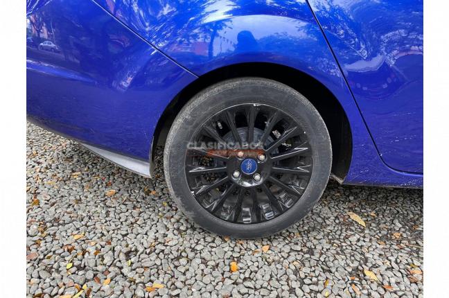 Ford Fiesta 2015 - $45.000.000